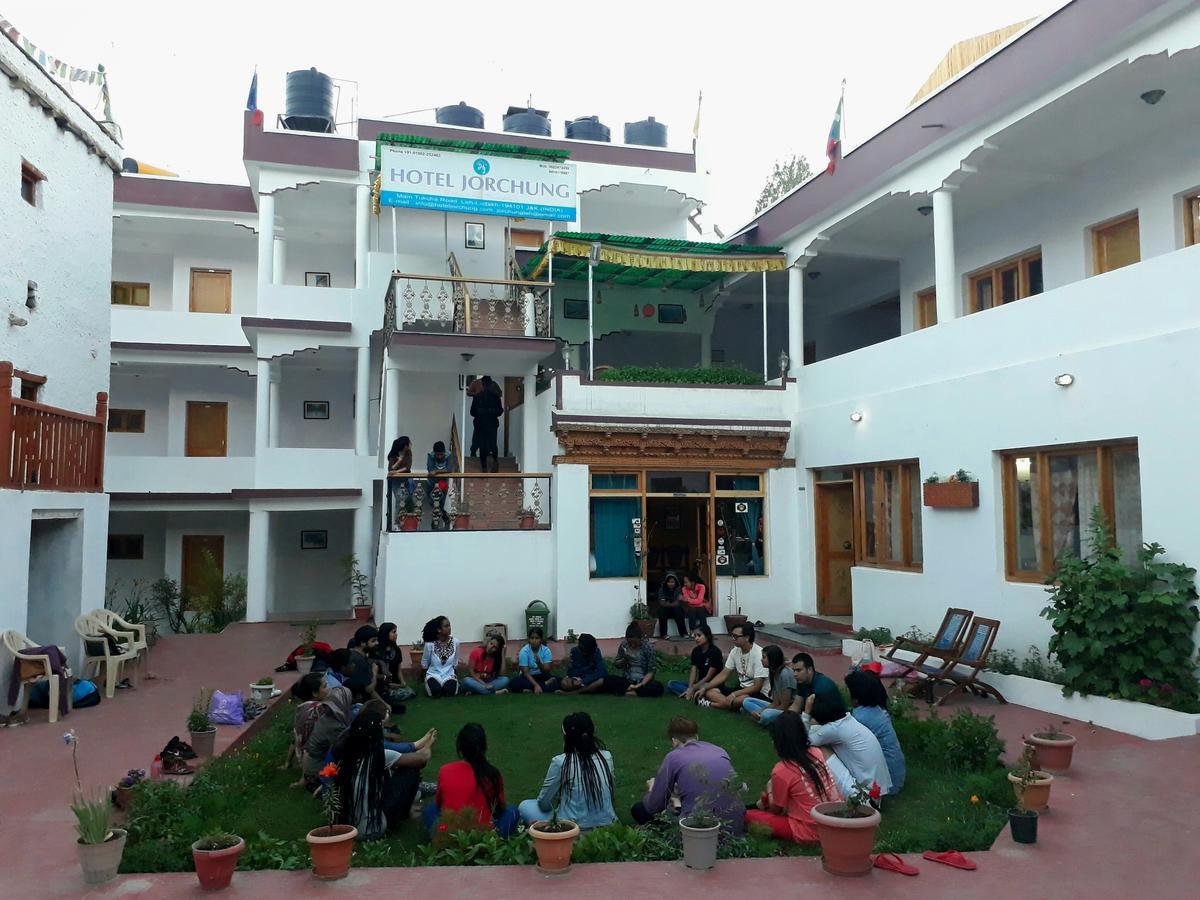 Hotel Jorchung Leh Dış mekan fotoğraf